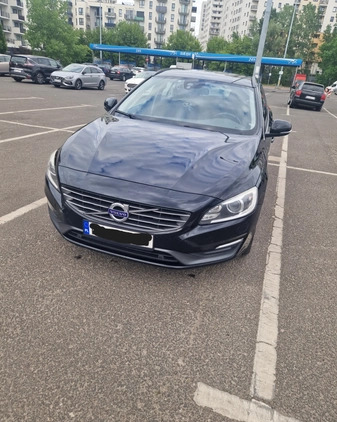 Volvo V60 cena 39900 przebieg: 267000, rok produkcji 2014 z Warszawa małe 106
